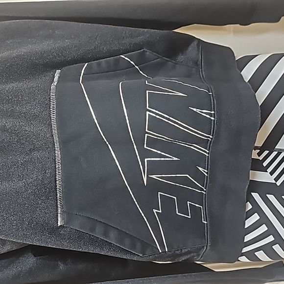 Nike Women Fleece 1/4 Zip up Sweater - Picture 7 of 9